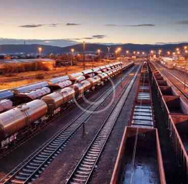 Types of contracts for commercial cargo deliveries
